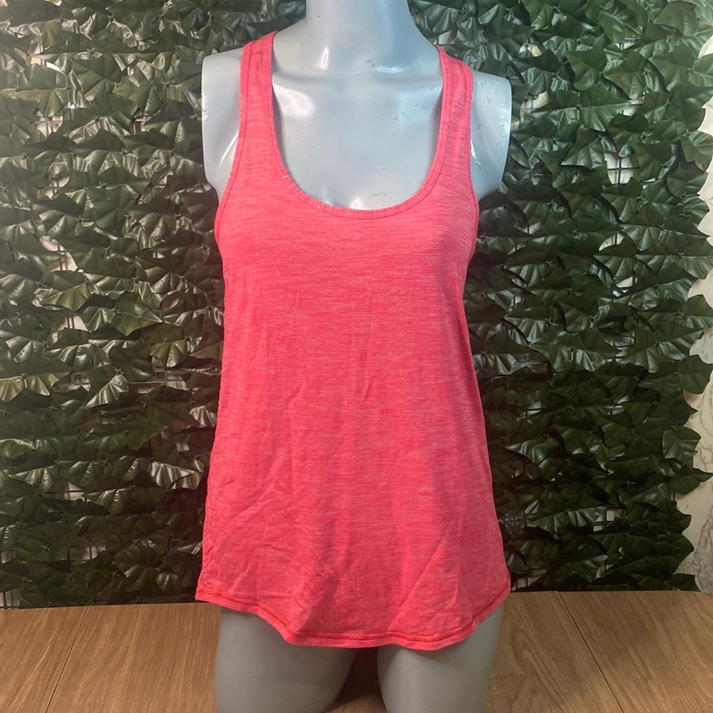 Lululemon woman active top